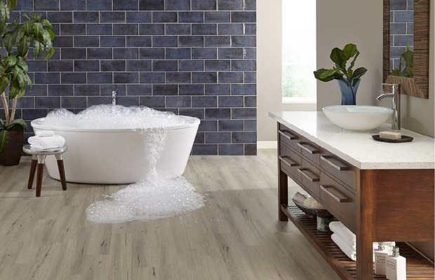 Có nên sử dụng sàn nhựa lót nhà tắm không?